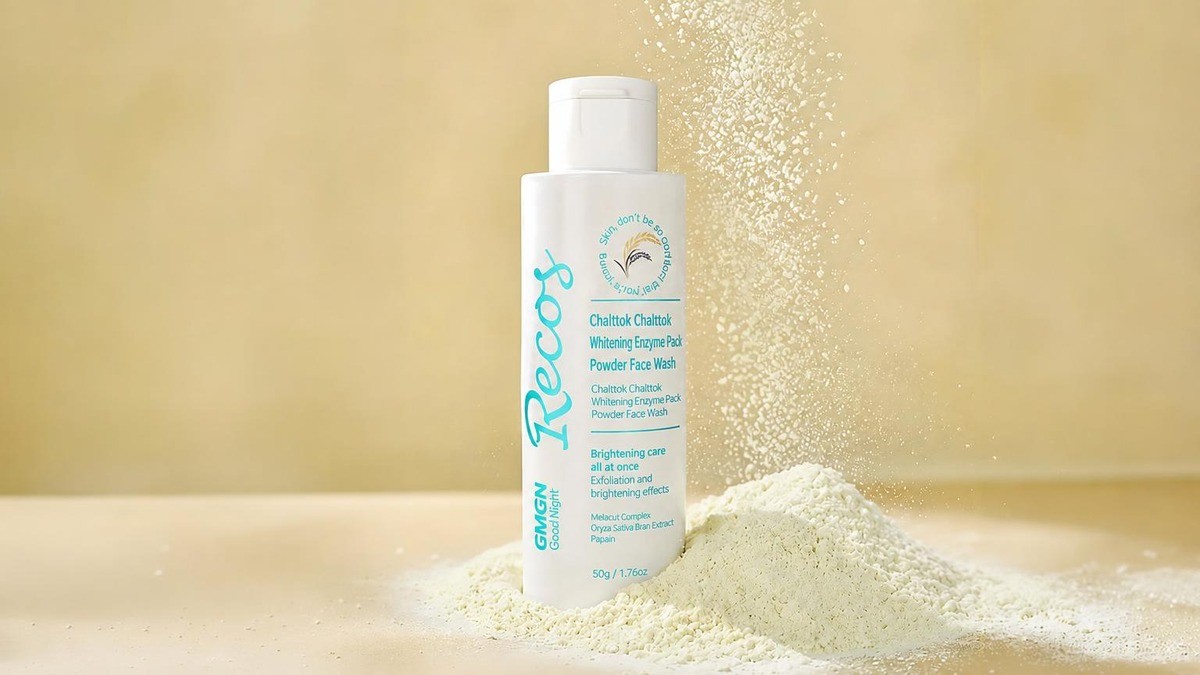 Brightening Enzyme Powder Cleanser: Boost Your Summer Glow by 1250%